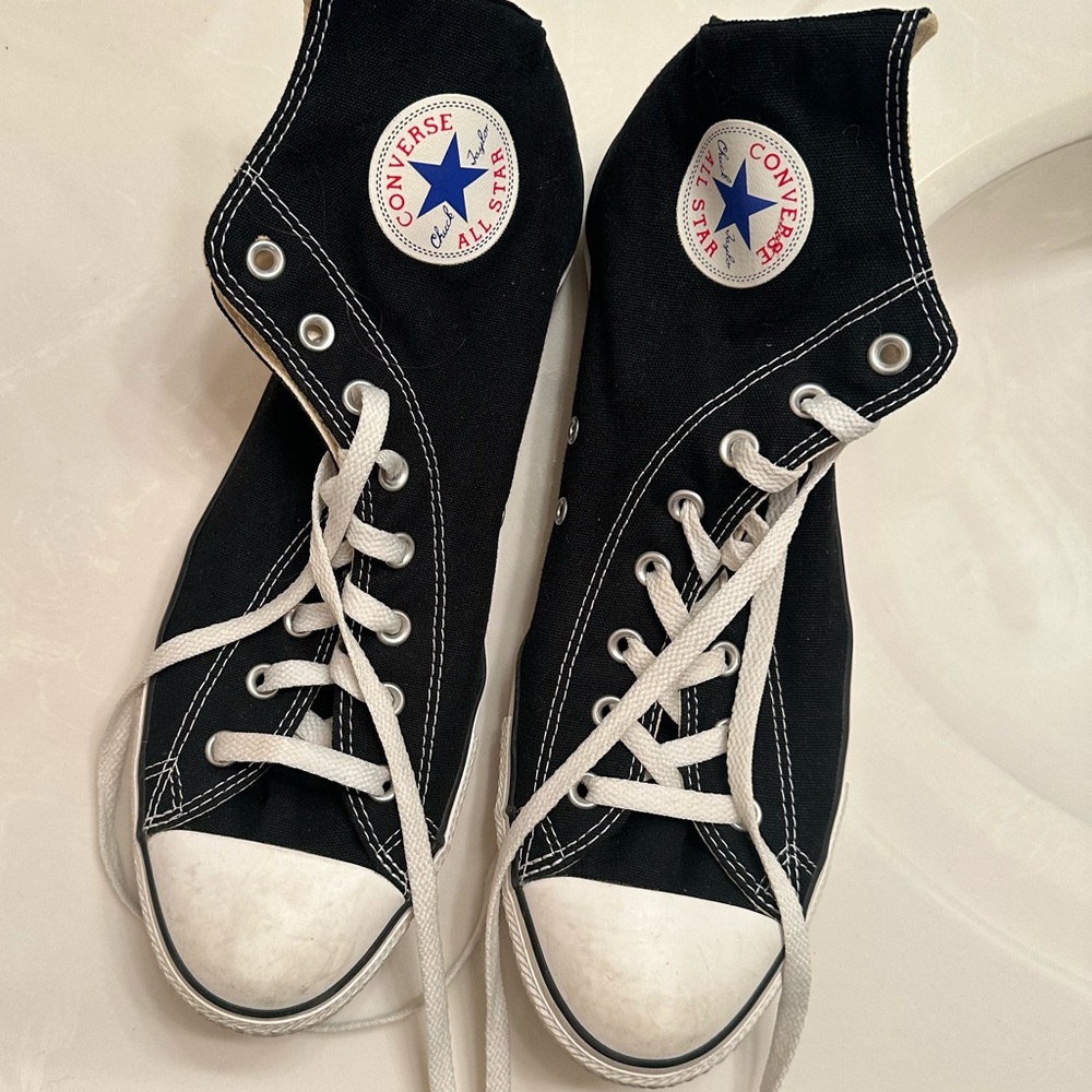 chuck Taylor Converse high tops mens size 12